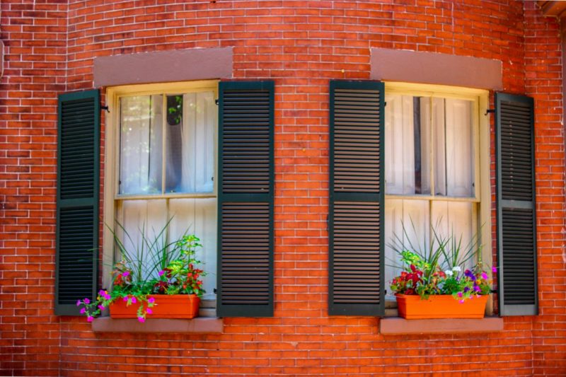 windows with planter boxes